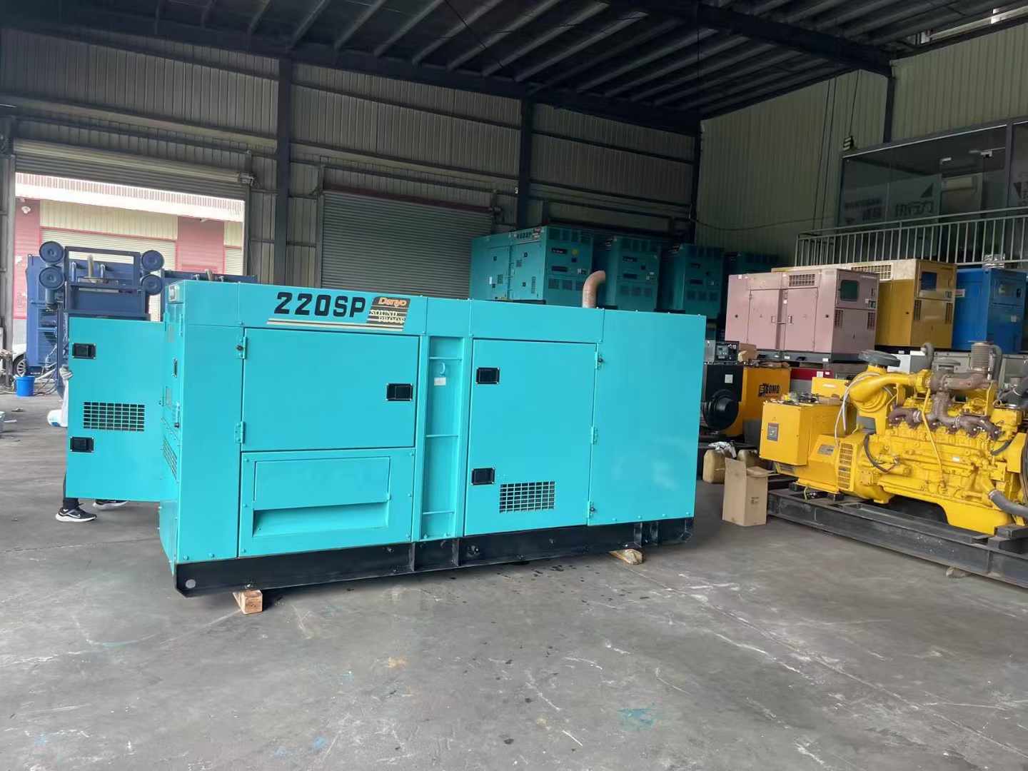 富民800kW 柴油发电机的输出电流波动范围是多少？