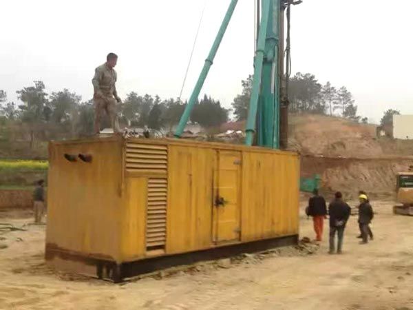 富民如何判断水冷式机油散热器密封件是否需要更换？